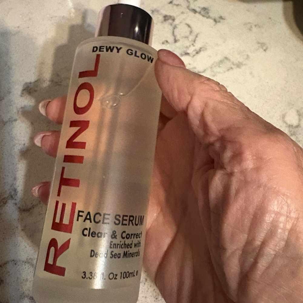 Dewy Glow Face Serum - Clear